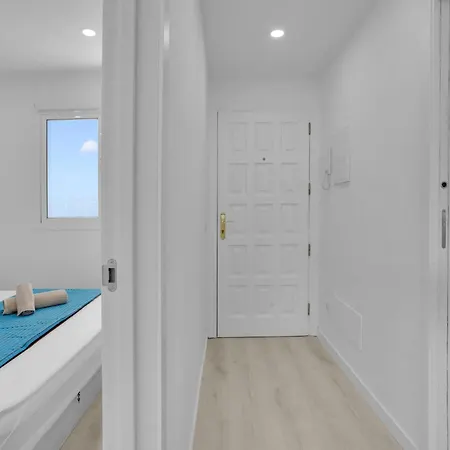 Apartment The Cliffs Penthouse, Huge Terrace, Bbq, Air Con Puerto de Santiago (Tenerife)